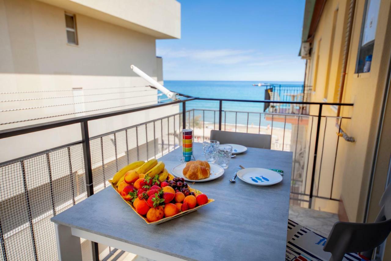 House Giardina Apartment Чефалу Екстериор снимка